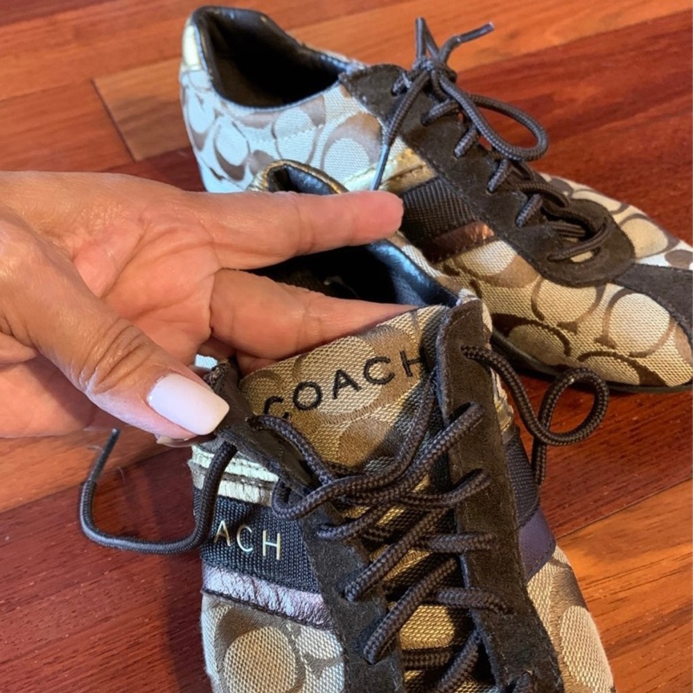 COACH Shoes - Picture 6 of 8